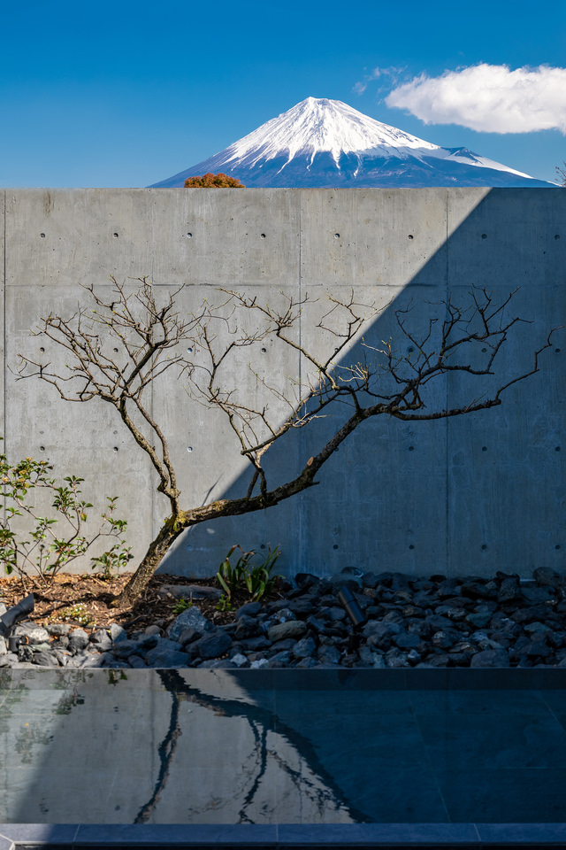 House with a view of Mt. Fuji thumbnail1